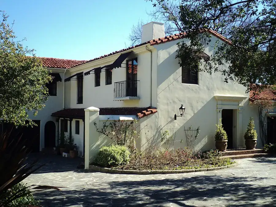 White Spanish-style Edwin Hubble House with a tile roof in San Marino